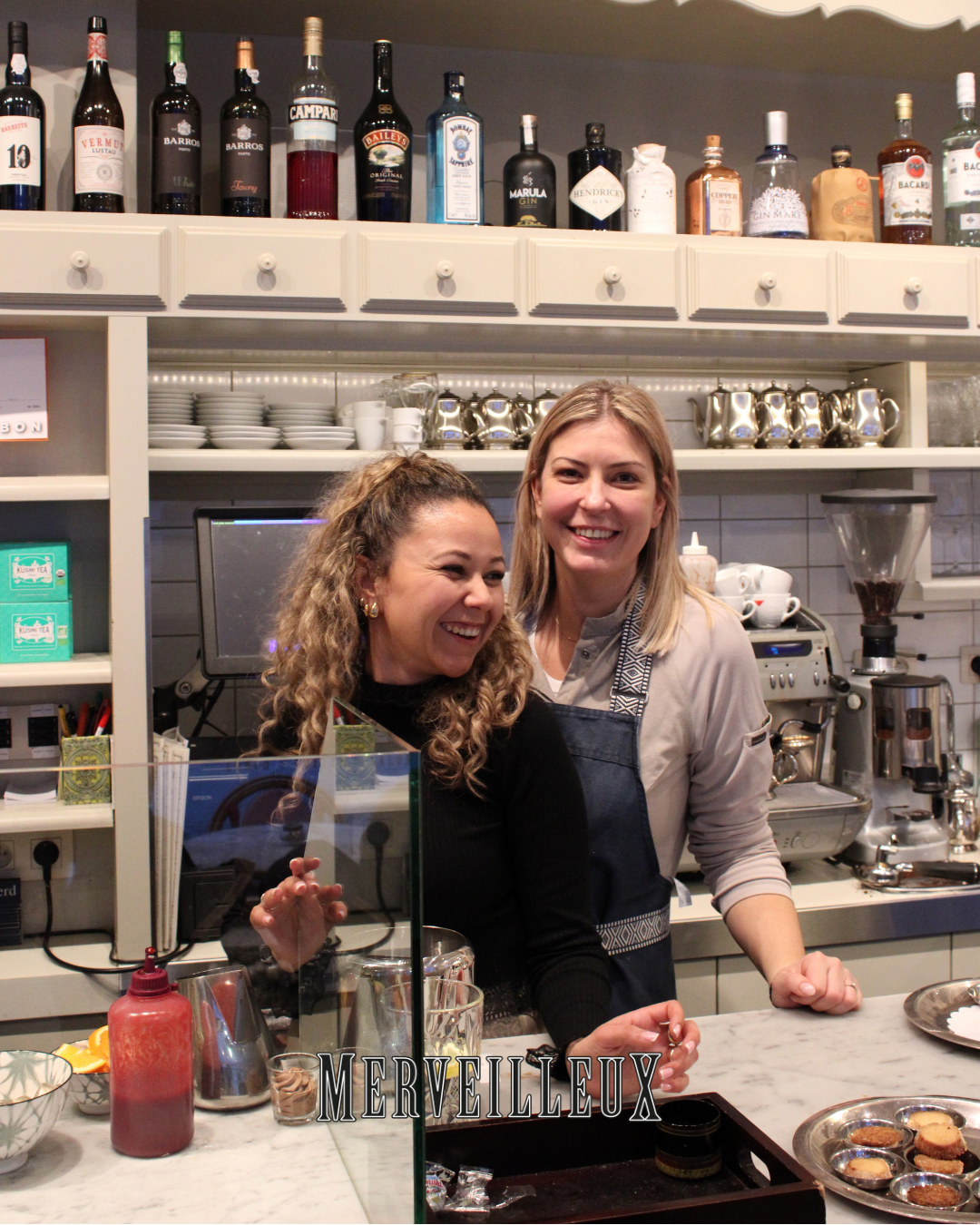 Kimberly en een collega bij Merveilleux